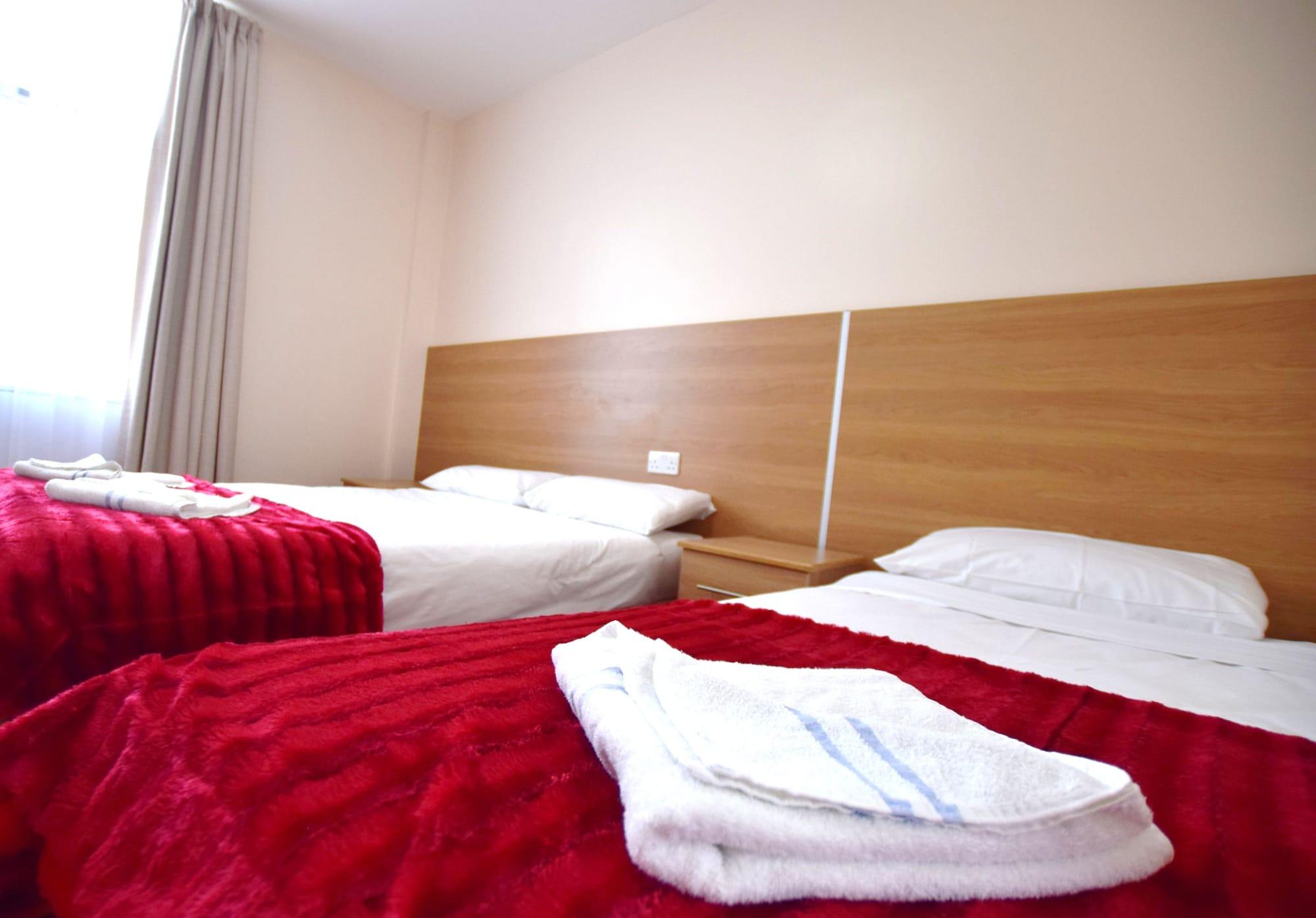 Park Hotel Ілфорд Екстер'єр фото