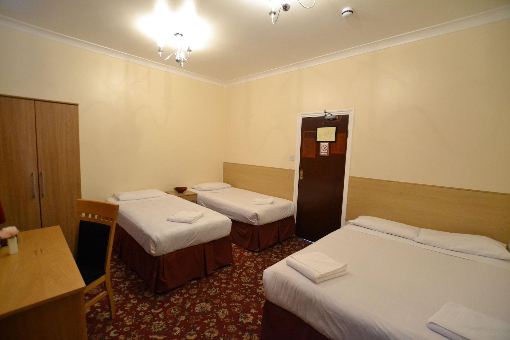 Park Hotel Ілфорд Екстер'єр фото