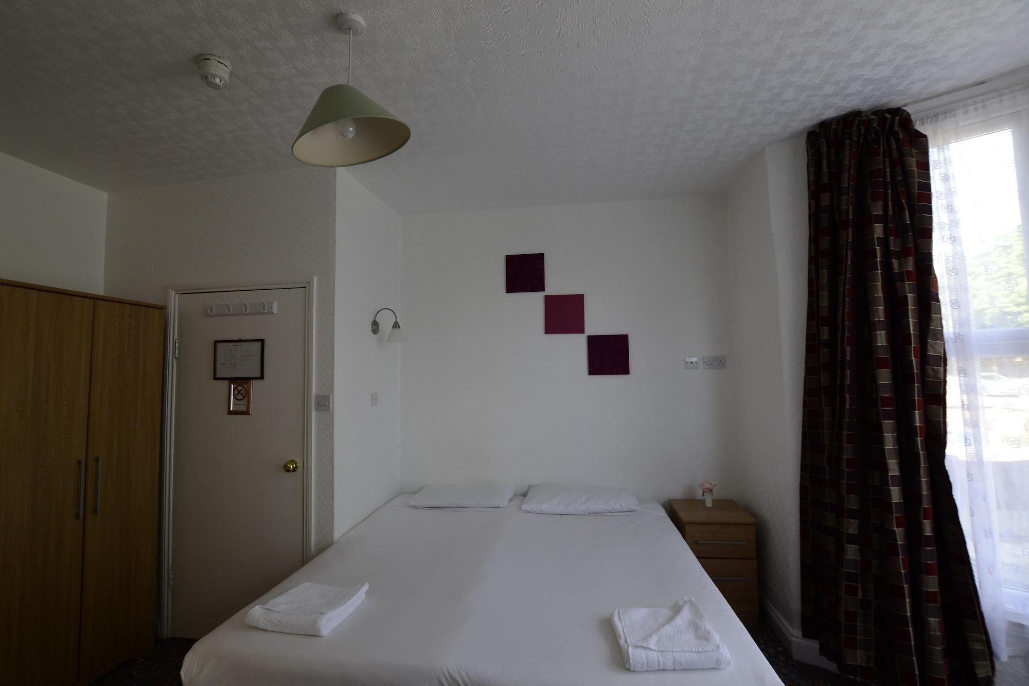 Park Hotel Ілфорд Екстер'єр фото